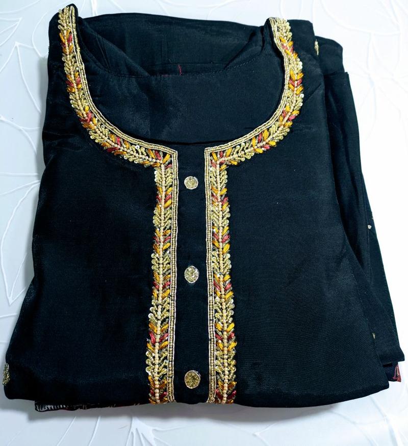 Product Introduction of women's party Wear three piece suits in different styles, different colors and different sizes 1