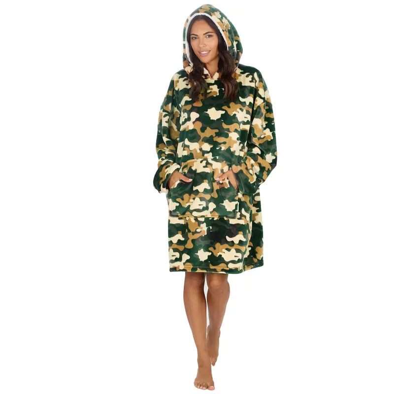 Adults Camouflage Khaki CamoPrinted Oversized Fleece Hoodies Mens Ladies Womens Unisex Blanket Hoodie Maxi Menswear Pullover Thermal Warm Hooded Winter Jumper Festive Print One Size Red Wearable Blanket Snuggle Hoodies for Him UK Sweaters Tops 2