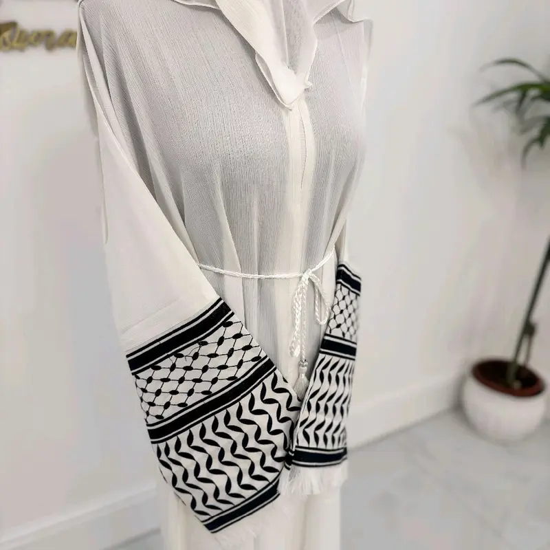 White Keffiyeh Abaya 4