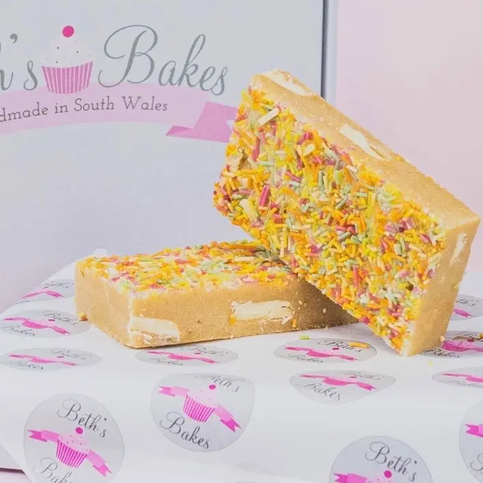 6 Birthday Cake Blondies (12 Servings)