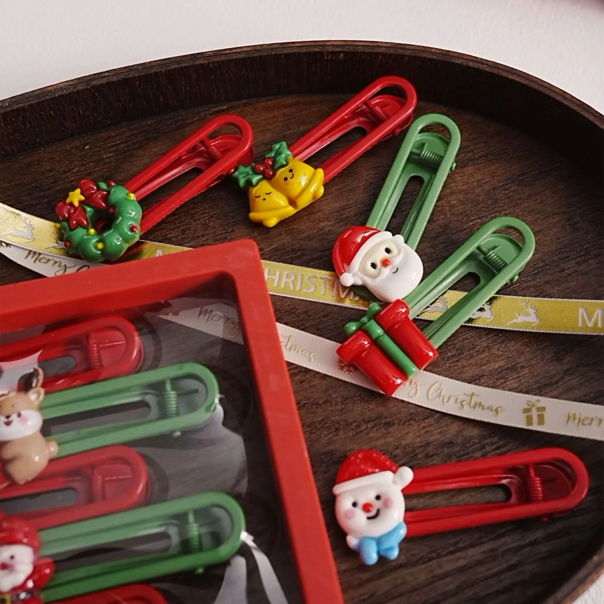 5 Hair Clips Pack gift for girl  Accessories women, Multifunctional Hair Accessory, Christmas Gift, Y2k Style, Colorful,Red Clip, Christmas Clip, Green ClipTwist and Clip Design, Gift Set for Girls, Kids - Glvckkitz flat