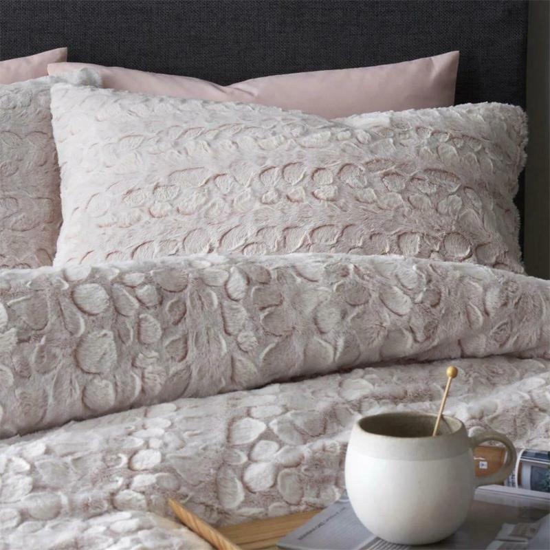 Teddy Luxe Faux Fur Duvet Cover Set Fleece Bed Soft Warm Quilt All Size Blush Pink Christmas Throw 1