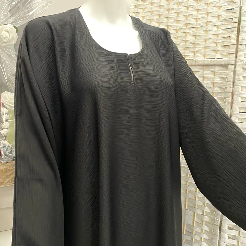 Plain Black Zoom Dubai Abaaya Long Sleeve 3