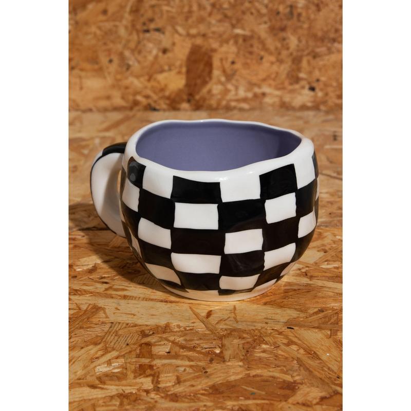 Daisy Street Wobbly Mug With Checkerboard Print 2