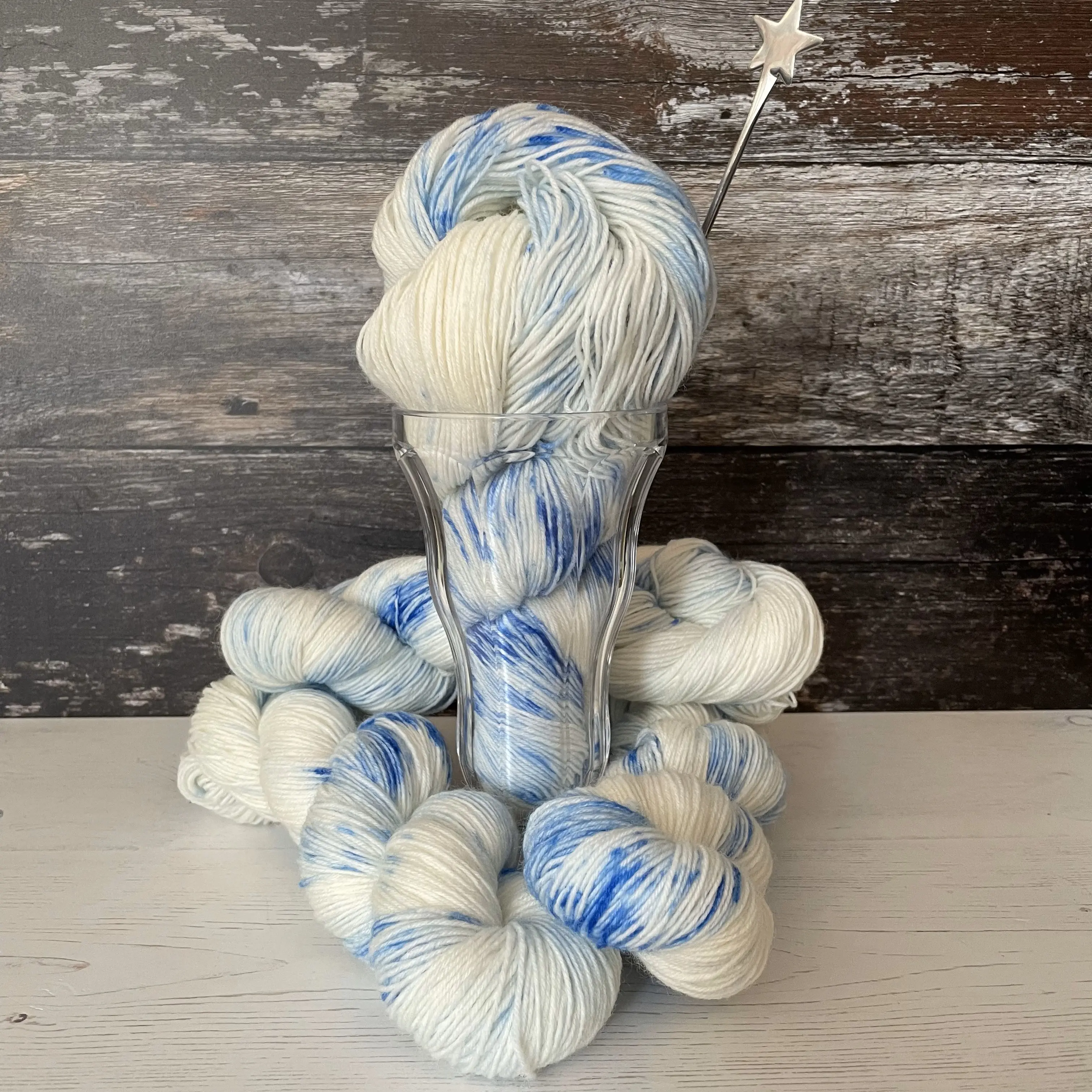 Blueberry Vanilla, 4ply Merino Sock Yarn, 75% Merino 25% Nylon, 400m per 100g Skein - Lovehandyed by David