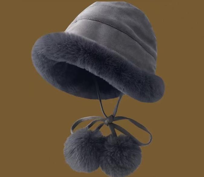 Product Introduction of 2025 New Women's Winter Bucket Hat: Fleece-lined, Thickened, Thermal Cotton, Windproof Earflaps, Fashion All-Matching Plush hat 0
