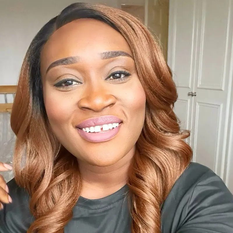 Synthetic Lace Front Wig - Wavy Yaki Texture - 20 Inch
