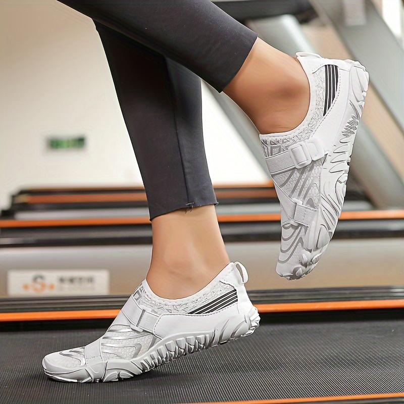 Product Introduction of Women's sports water shoes are casual, breathable, lightweight, fast drying, anti slip, barefoot, and suitable for surfing, swimming, fishing, diving, fitness training, outdoor river tracing, and adjustable fit 4