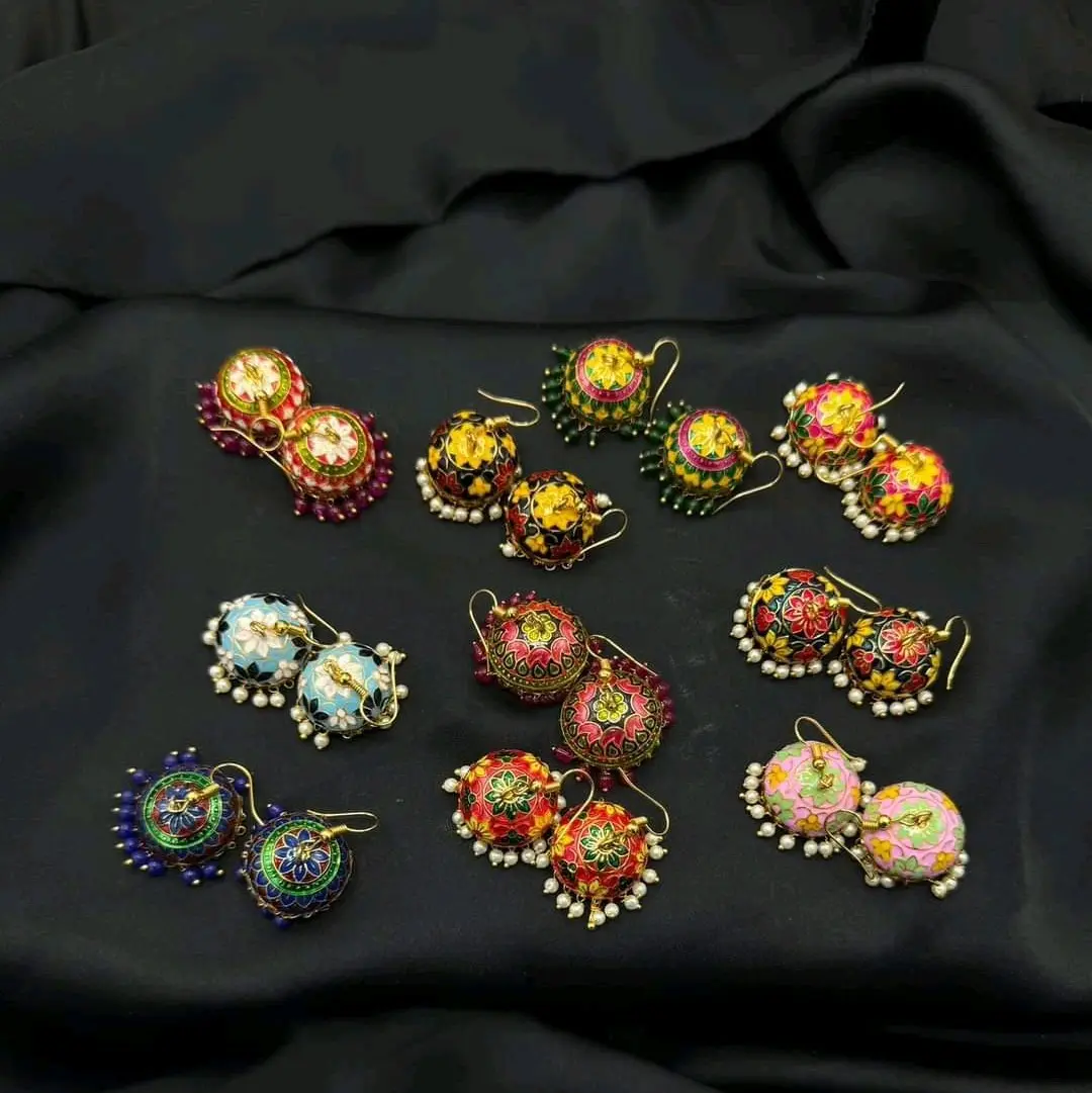 medium menakari jhomkai's are available on reasonable prices