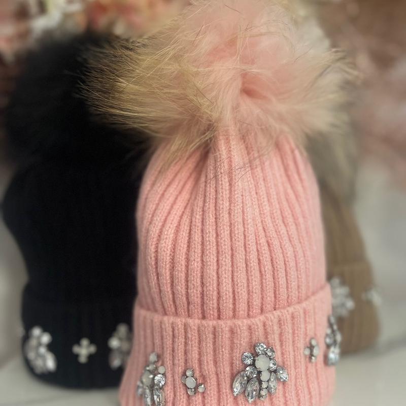 Rona Pom Pom hat 3