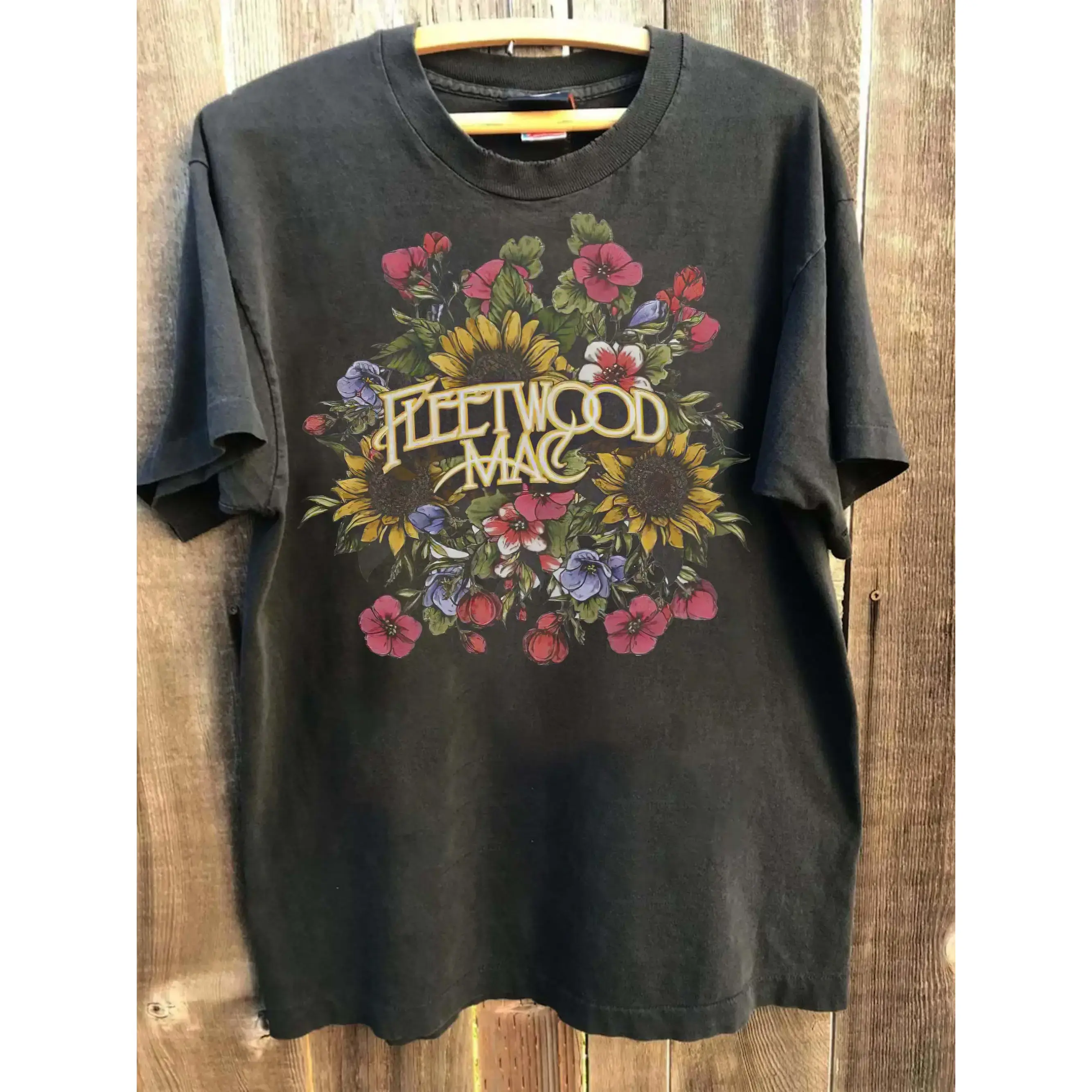 Vintage Floral Retro Band Fleetwood Mac Tshirt, Graphic Tee, Rock Band Shirt, Unisex Music Shirt, Fleetwood Mac Retro Shirt
