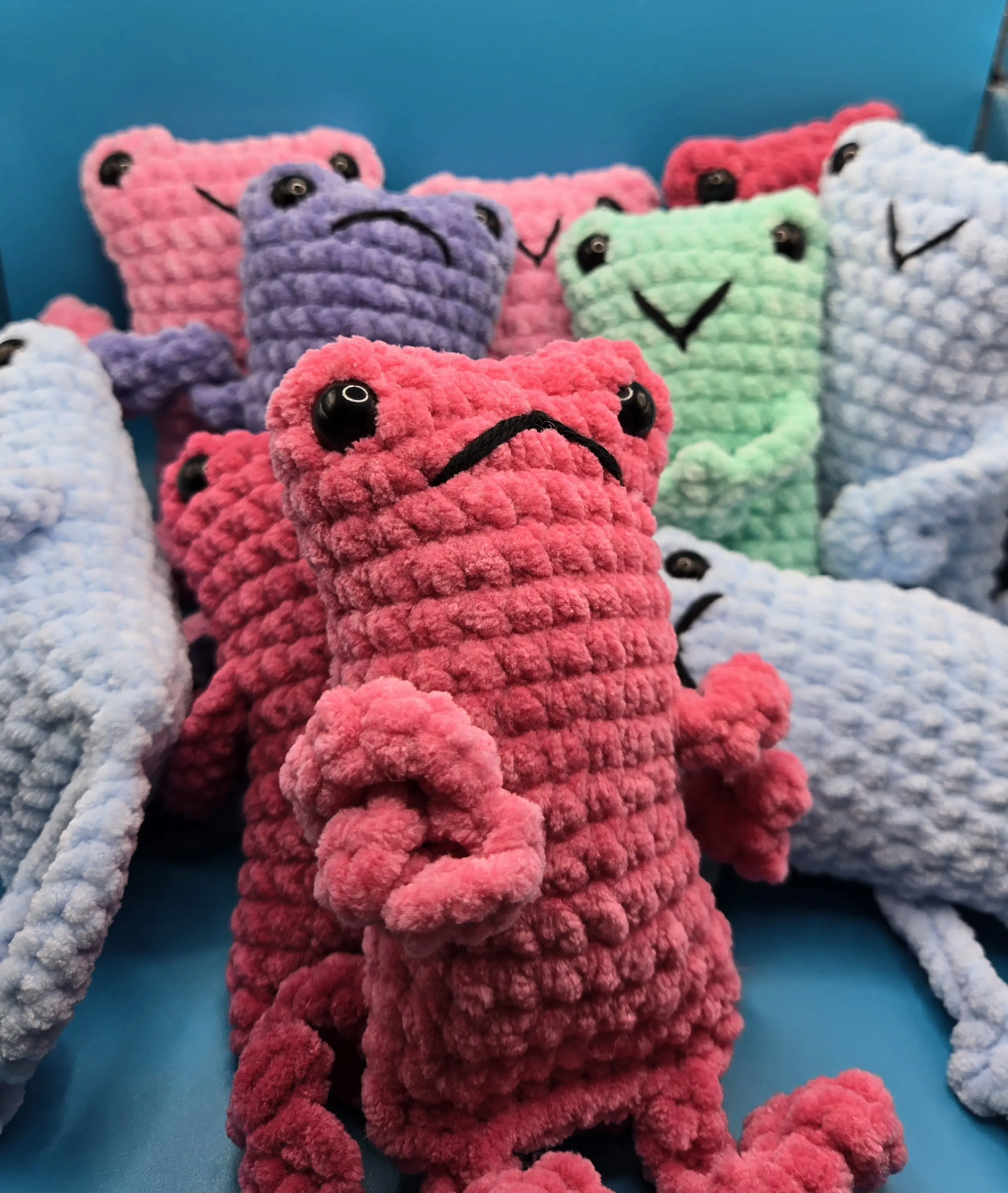Crochet Plush Leggy Frog - Soft and Cuddly Texture with Safety Eyes for Anxiety Relief