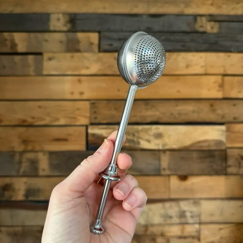 Flour duster for making sourdough bread
