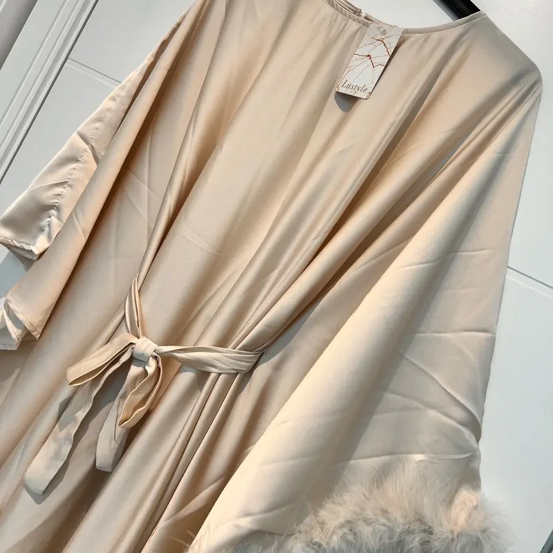 Feather sleeve kaftan 4