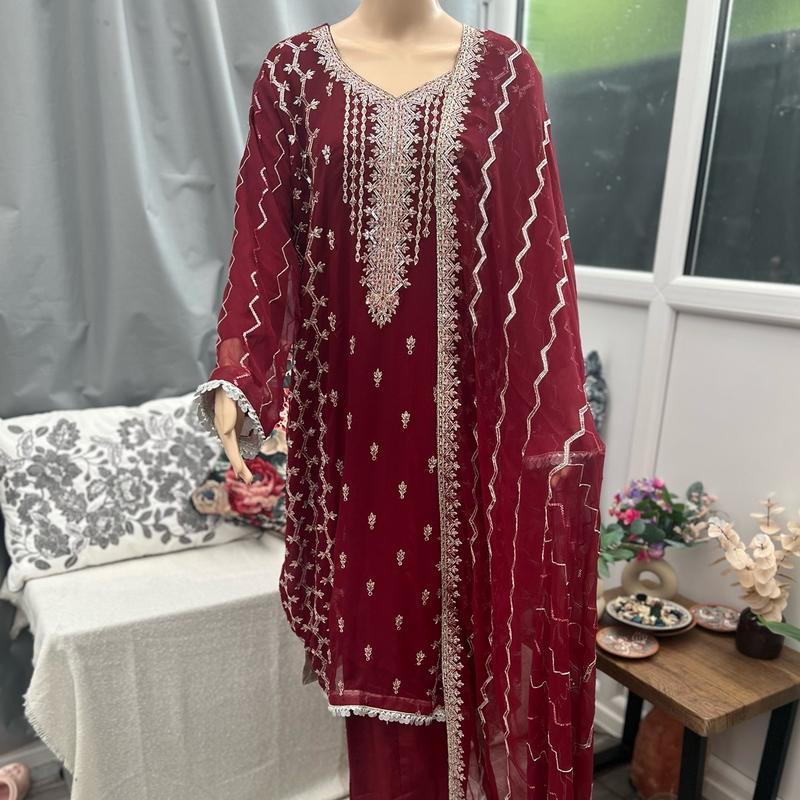 BC Eid collection- 3 Piece Floral Embroidered Chiffon Suit with matching trousers and dupatta 1