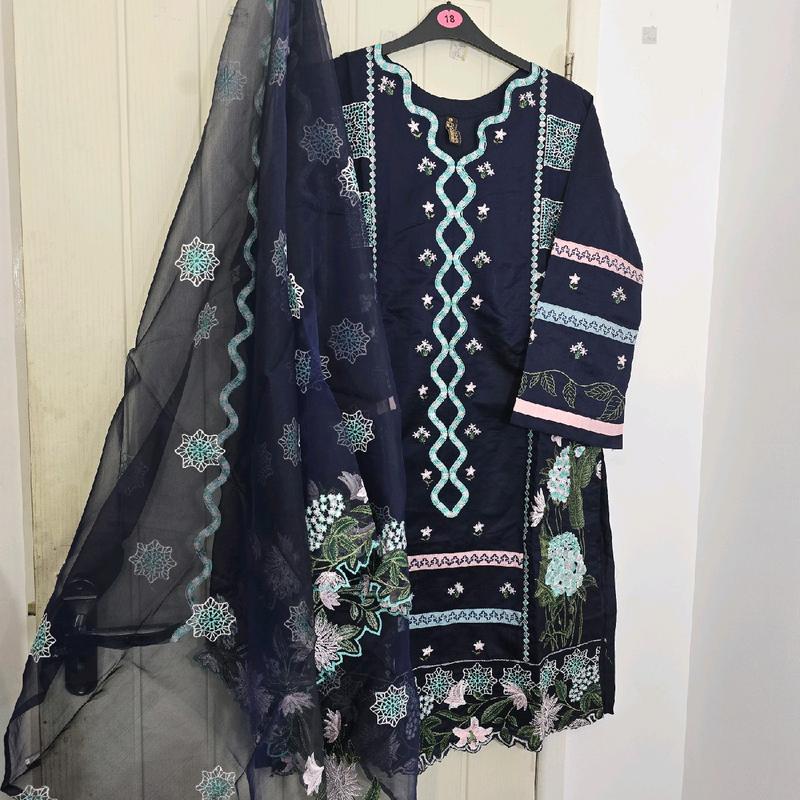 Women's Embroidered Suit with Organza Dupatta and Plain Trousers - 3 Piece Set - Womenswear, Comfort 0