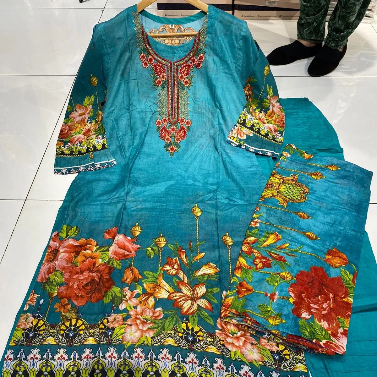 Lawn material 3 peice suit special offer only £10