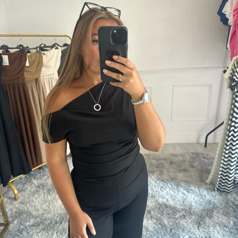 One shoulder ribbed loungeset 1