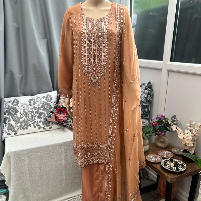 BC Eid collection- 3 Piece Floral Embroidered Chiffon Suit with matching trousers and dupatta 8