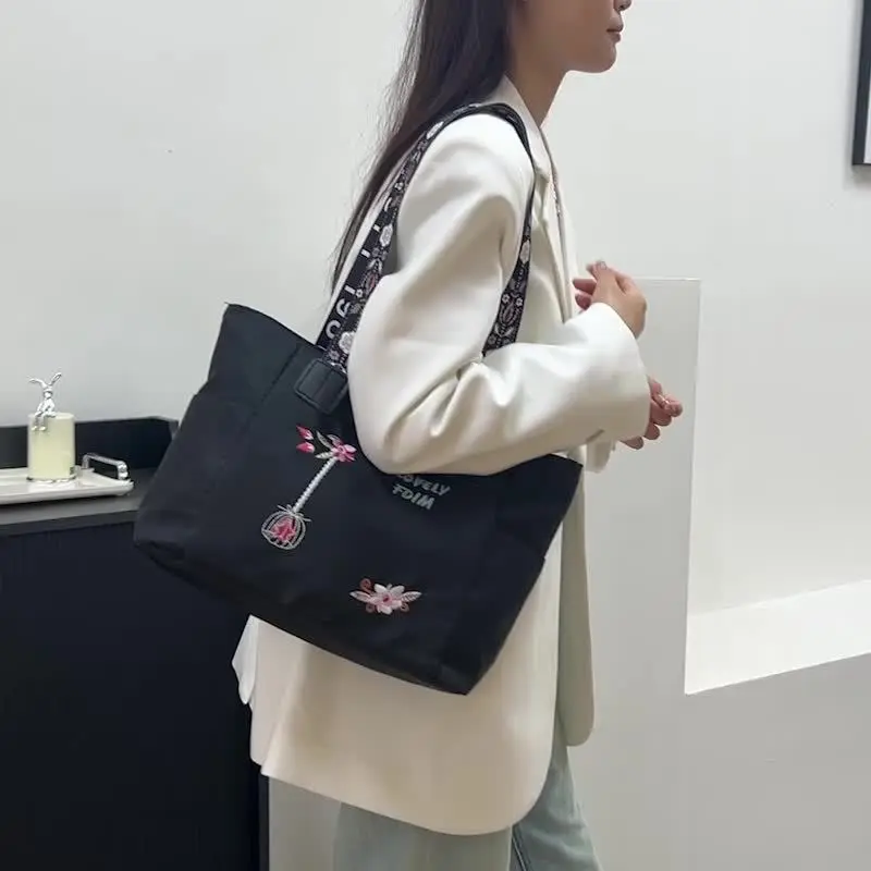Chic Oxford Fabric Tote Bag for Women - Spacious & Water-Resistant, Fashionable Shoulder Handbag in Cream/Blue/Black 8