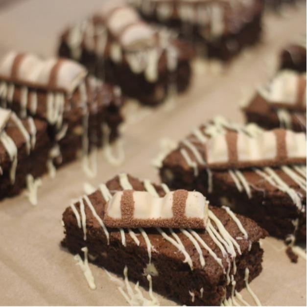 Deliciously Decadent White Chocolate Bueno Brownies Dessert Creamy Dessert Creamy Sweet 0