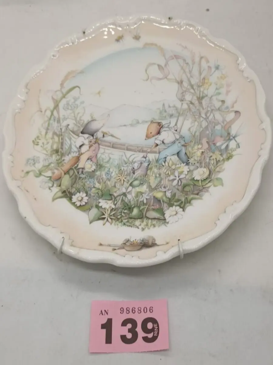 VTG Royal Doulton Wind in the Willows Plate 21cm Preparations Boating Season