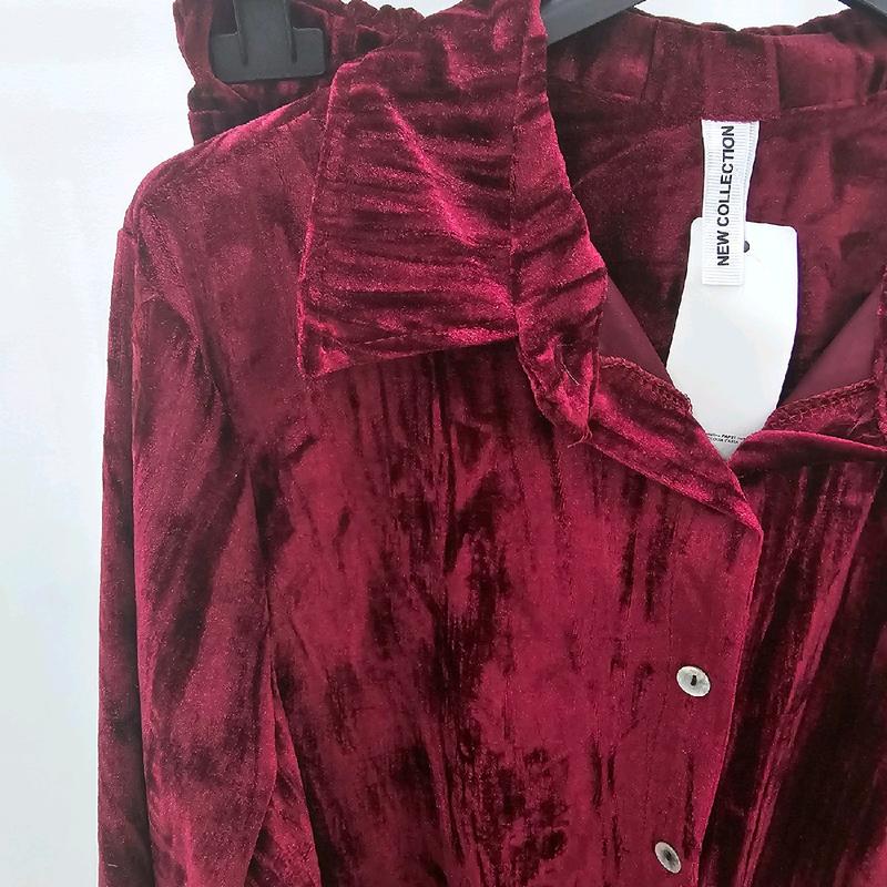 Women's Velvet Co-Ord Set with Straight Pants - Perfect for Any Occasion - Suits, Womenswear Comfortable Clothing Top Soft Outfit Style Formal Elegance 3