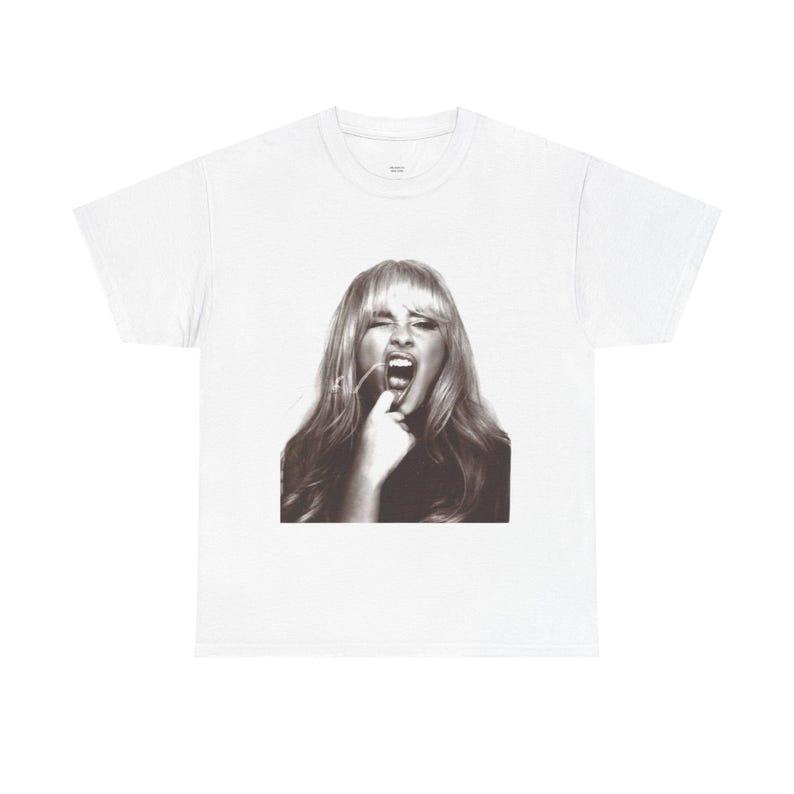Sabrina Carpenter T-Shirt Unisex Heavy Cotton Tee - T-Shirt Fan Merch Vintage Pop Star Y2K Graphic Tee 0