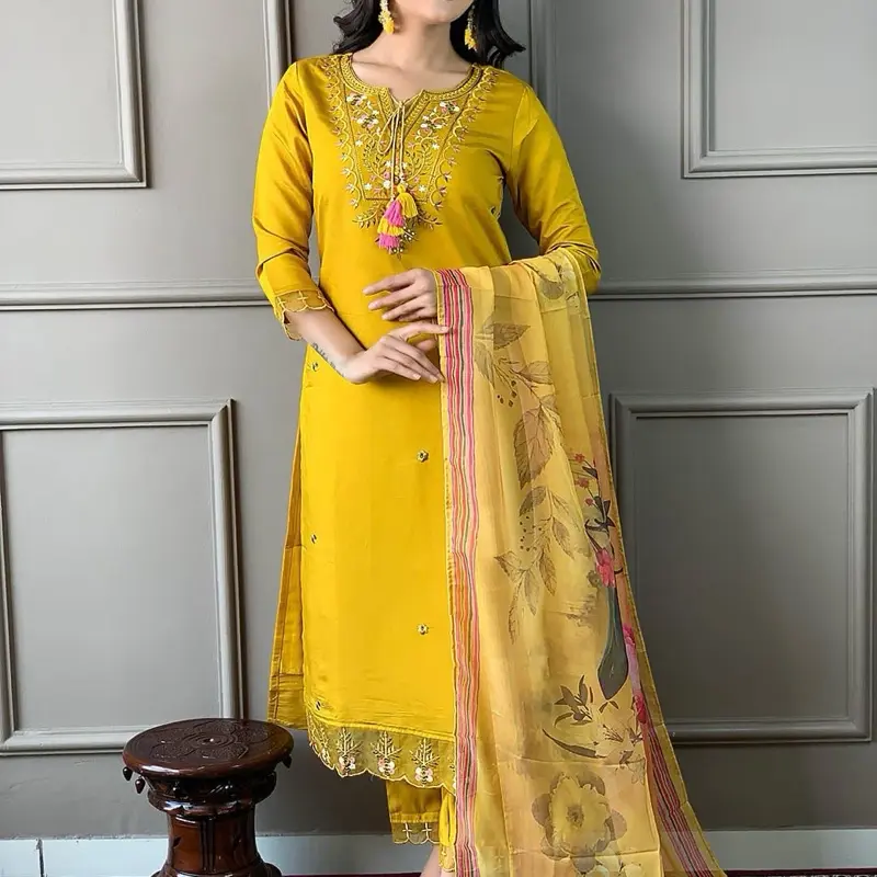 Roman silk suit