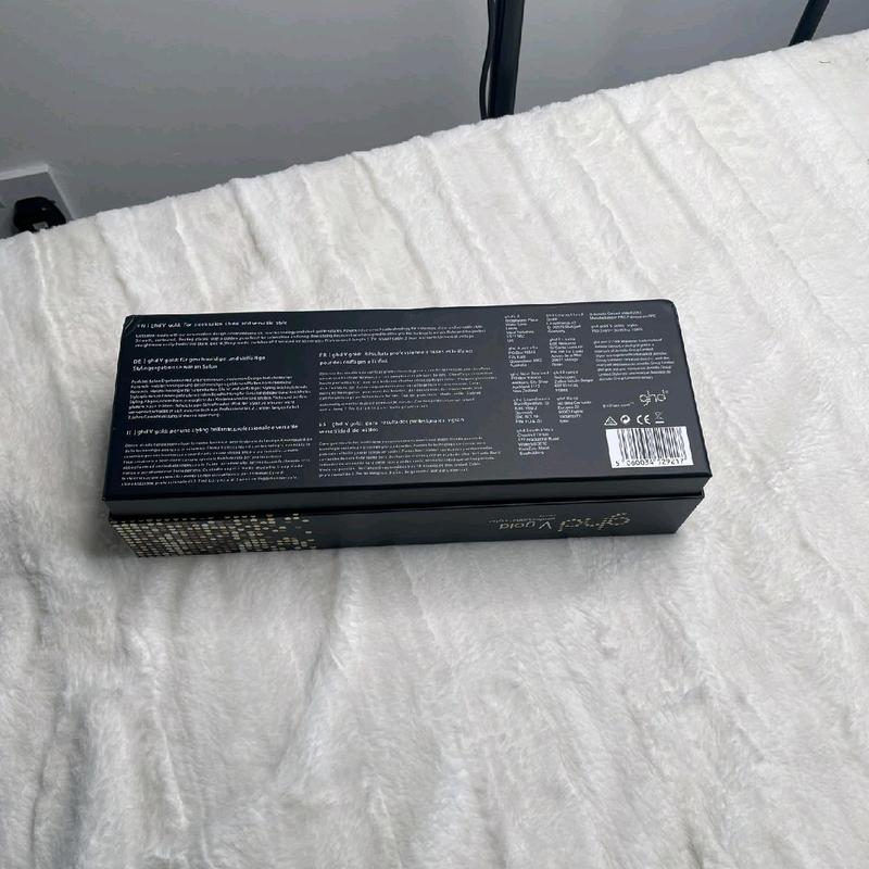 Ghd Hair Straightener - Smooth and Shiny Locks in No Time - Comfort, Plastic and Metal 3