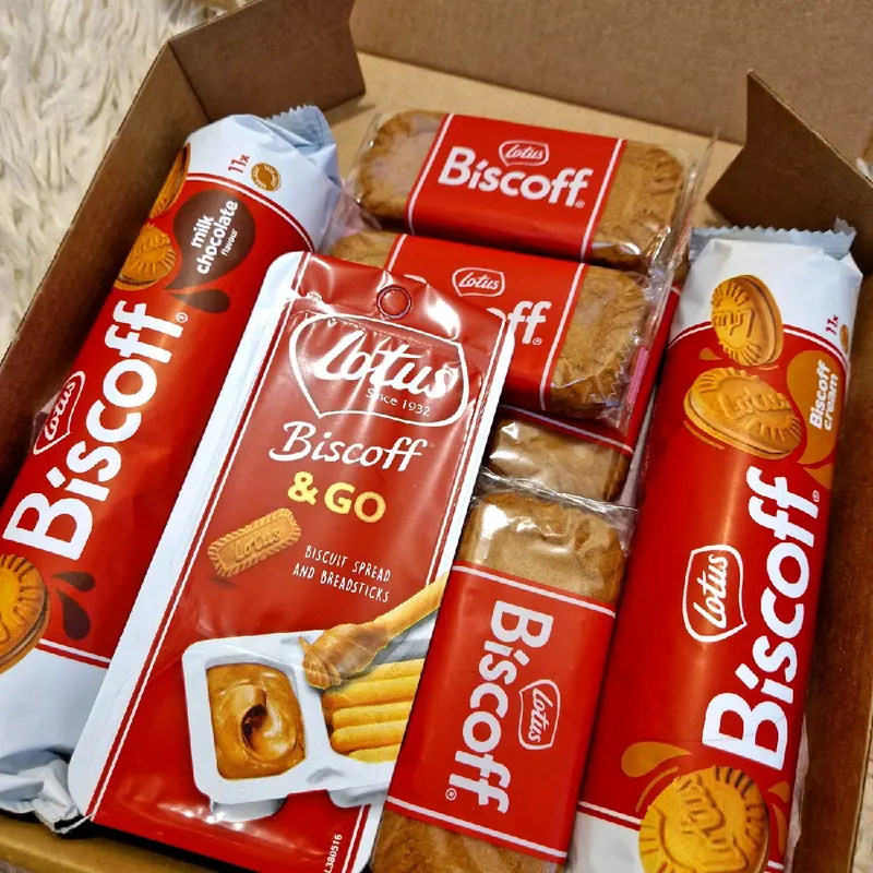 Biscoff Large Snack Gift Box - Variety of Flavours - 7-Inch Size - Biscuit, Cooky, Vanilla, Chocolate, Cookie treat boxes 2