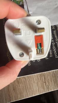 Product Review of European to UK Travel Adapter - White (4 Pack) (KF-EZC-1/1-4) from M**u 0