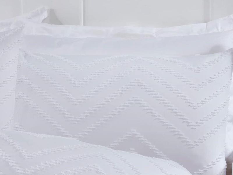 White Ultimate Luxury Duvet Cover Set 3 pieceTufted Wave Stripe Nordic Geo White Soft Cosy Easy Care Luxury Duvet Cover Quilt Bedding Set with Pillowcase 3