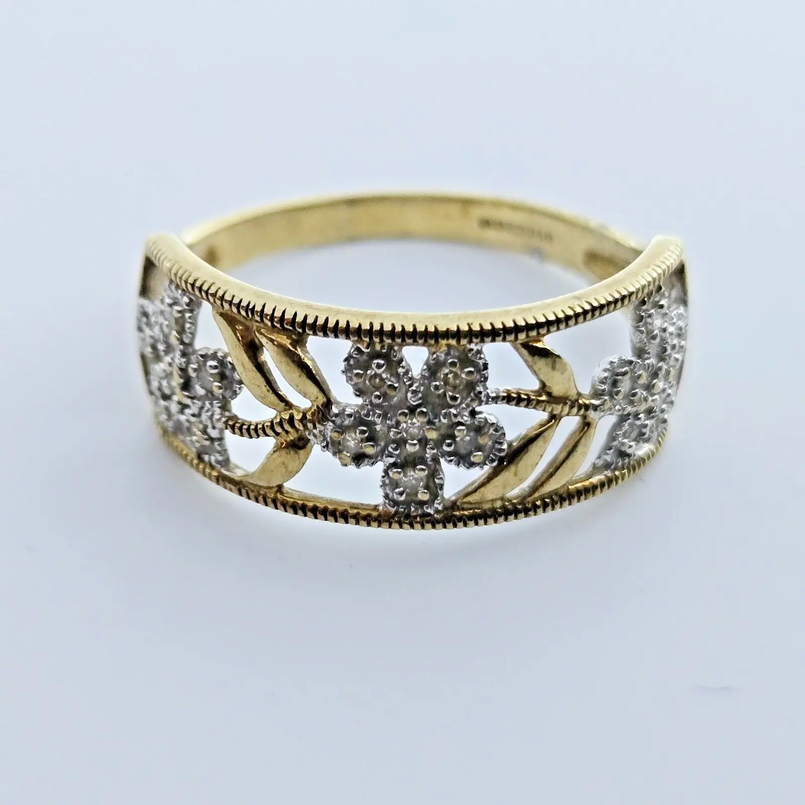 9ct Yellow Gold Flower Ring Diamond Prong Setting 375 Hallmarked Ring Size Q