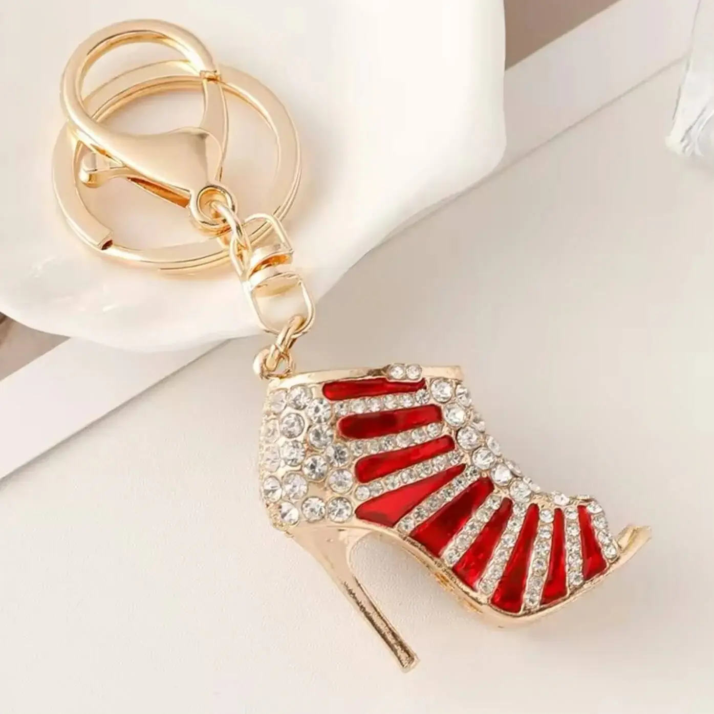 Golden Red High Heeled Keychain for Women - Fashion Accessory