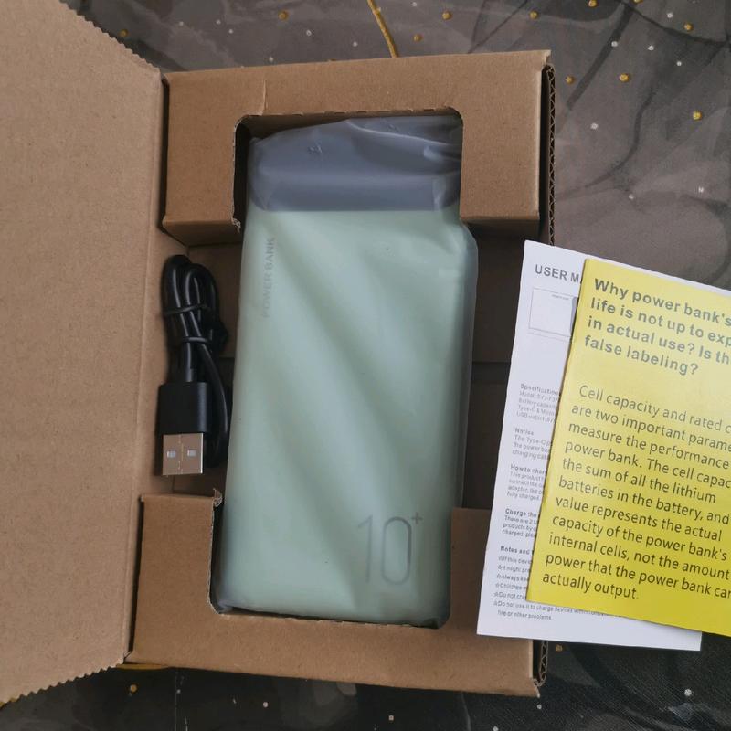 10000mAh Power Bank for Phone and Electronics Accessories Charging 8