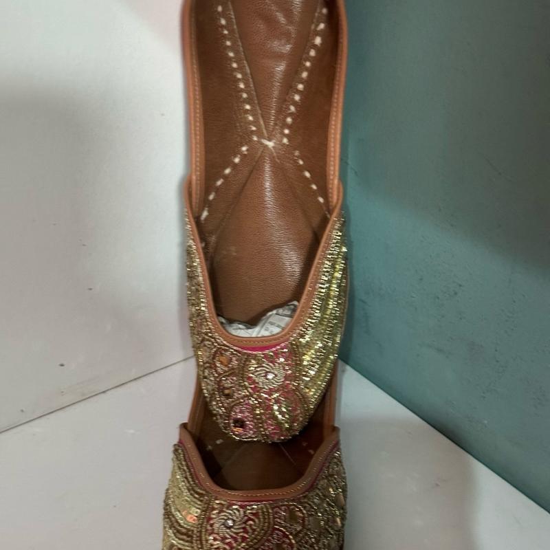 punjabi jutti in different colours 6