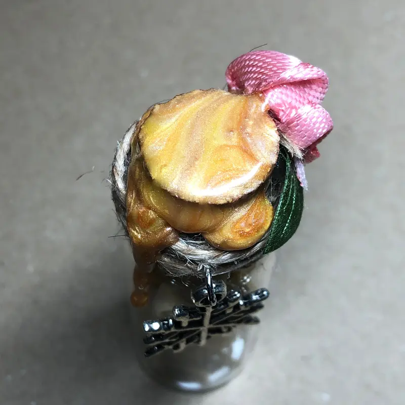 Snowflake floral decorative apothecary bottle 1