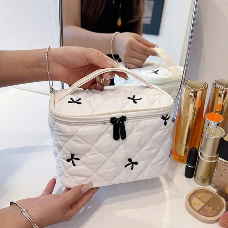 Cloth Bow Cosmetic Handbag 3D Clutch Purse Embroidered Makeup Bag Multi-Functional Toiletry Organizer Skincare Storage Pocket 2