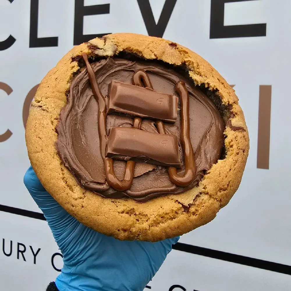 Galaxy Caramel Deep Dish Cookie - Delicious Snack for Milk Lovers - Chocolate