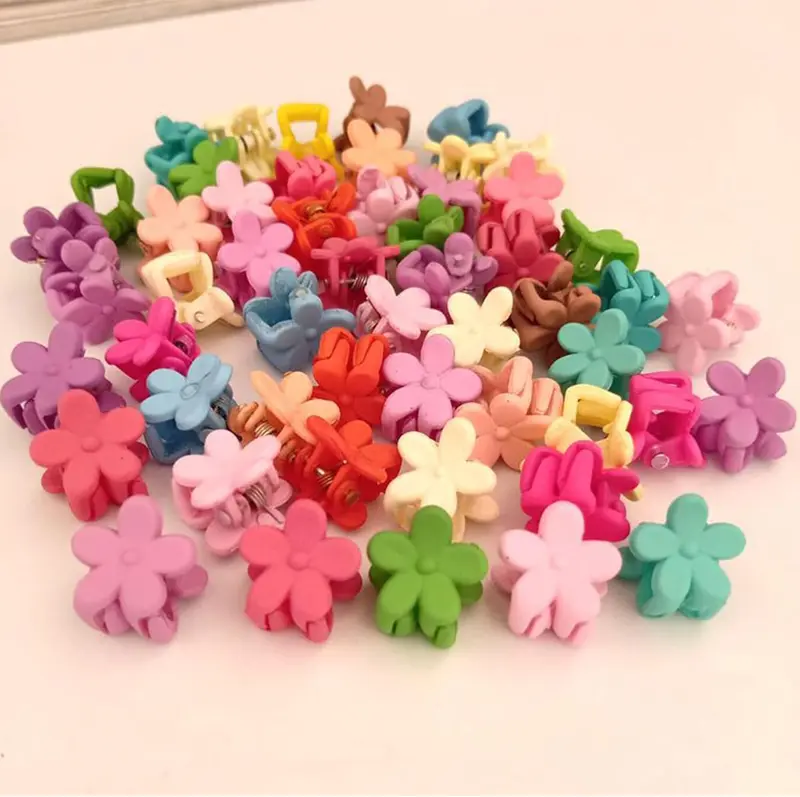 50Pcs Flower Hair Clip 0.51 inch Mini Flower Clips Plastic Hair Claw Clip Small Bangs Hairpin for Women Girls Toddlers 4