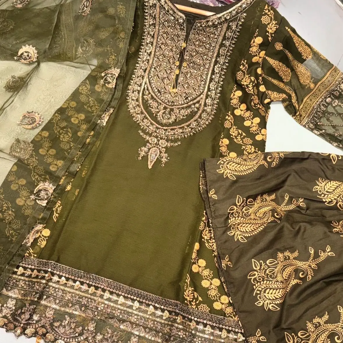 3 Colours BELISSMA Shararah Kameez embroidered Pakistani design S-XI suits