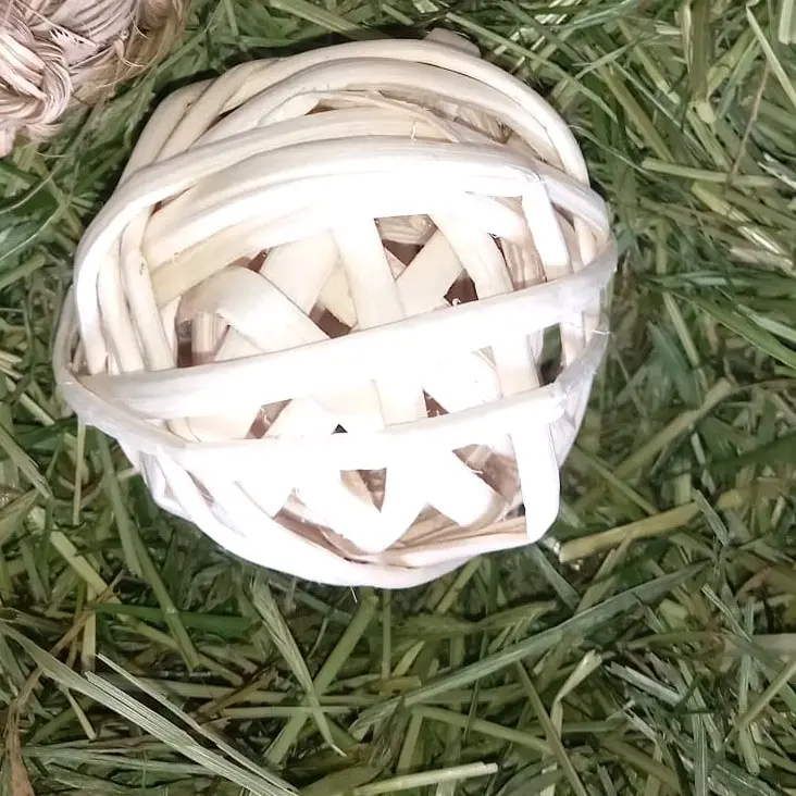 All Natural Sea Grass Ball for Small Animals - Bamboo and Banana Leaf Ball 3