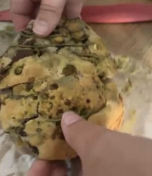 Product Review of 2x Pistachio Knafeh Stuffed Cookie with Chocolate Chips DISPATCHED MON-WEDNESDAY ONLY from F**a ** 1