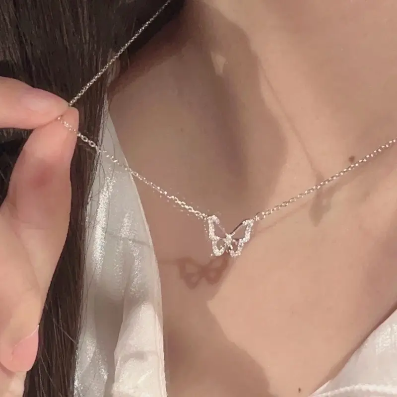 Beautiful butterfly shaped necklace jewelry girlfriend's birthday gift small gift
