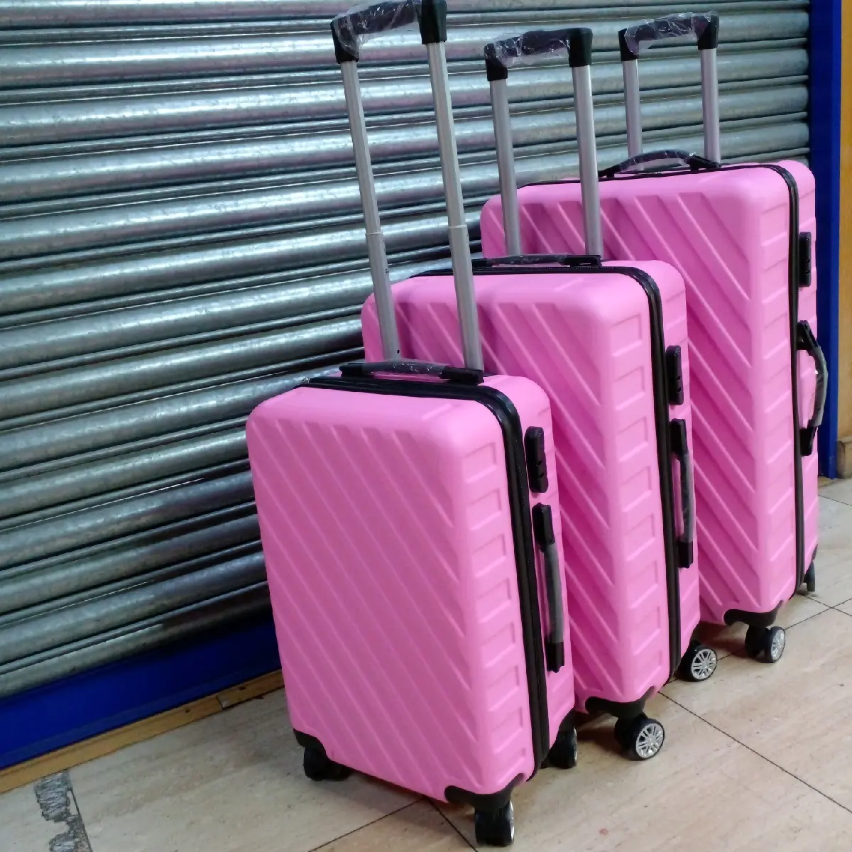 Hardcase/ Set of three/ 20-24-28 inch/Pink