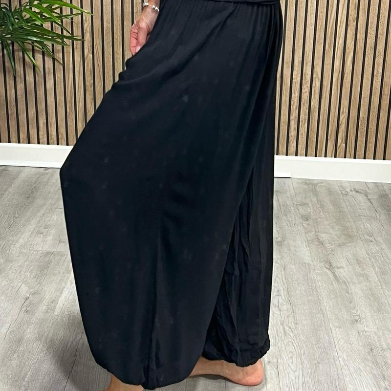 Product Introduction of LaDeDa Boutique Harriet Harem Plain Pants, One Size 10-18 With Elasticated Waistband, Summer Wear, Summer Daily Fashions, Women's Causal 18