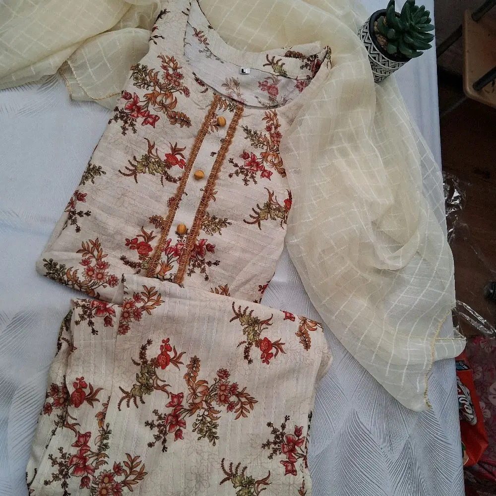 M/ large  3 pc linen suit