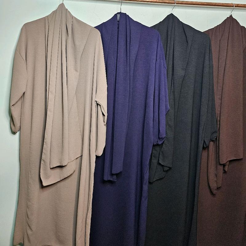 ladies nide fabric abayas with attach scarlf and both side pockets size 10/18 3