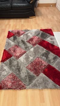 Product Review of So Soft 3D Polyester Shaggy 160cm x 230cm Extra Large Rug - Extra Fluffy, Carved Design, Hard Backed from L** S**d 0
